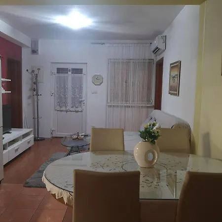 With A Parking Space - 17872 Appartement Split